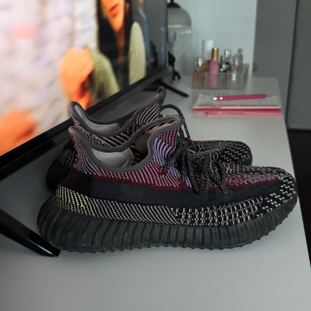 Adidas Yeezy Boost 350 V2 - Yecheil (non-reflective) - size 8 1/2 M